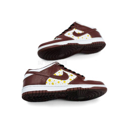 Nike Dunk SB Low Supreme Stars Barkroot Brown